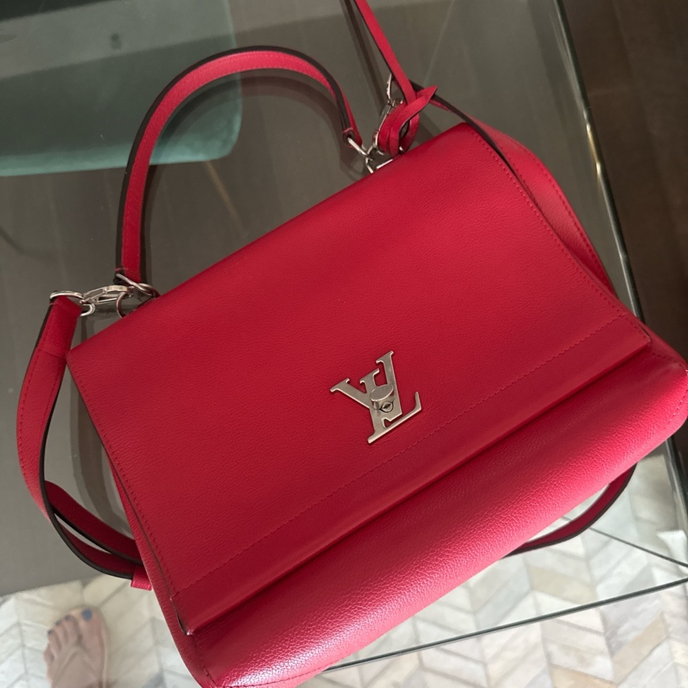 Taurillon Leather Lockme II Red